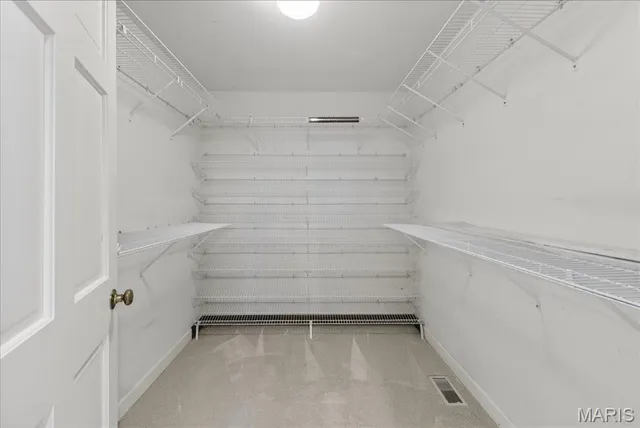 $1,250,000 | 12044 Carberry Place, Town and Country, MO 63131