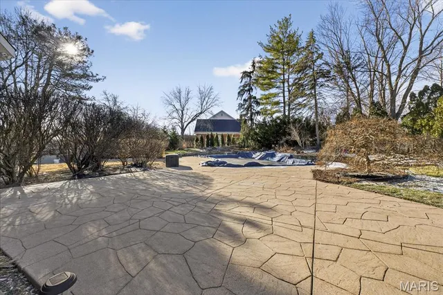 $1,250,000 | 12044 Carberry Place, Town and Country, MO 63131