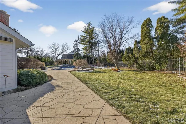 $1,250,000 | 12044 Carberry Place, Town and Country, MO 63131