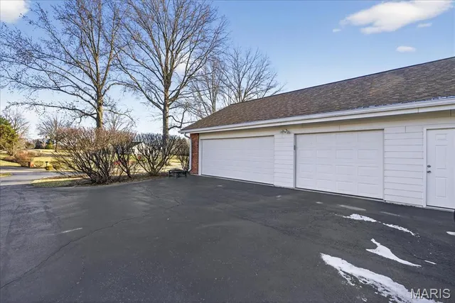 $1,250,000 | 12044 Carberry Place, Town and Country, MO 63131