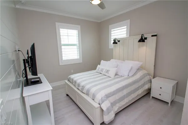 $8,500 | 251 Indies Drive East, Unit 202, Naples, FL 34114