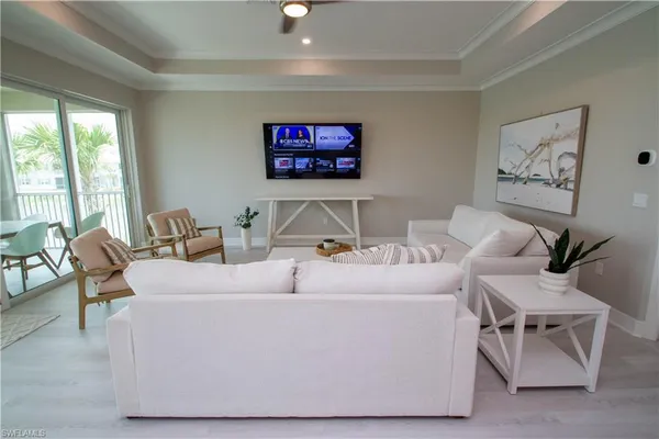 $8,500 | 251 Indies Drive East, Unit 202, Naples, FL 34114