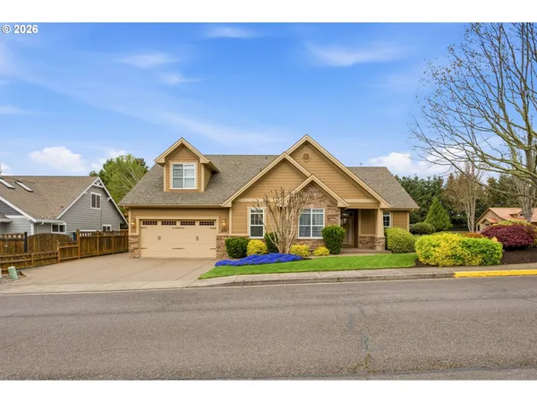$678,000 | 610 Northwest Reed Lane, Dallas, OR 97338