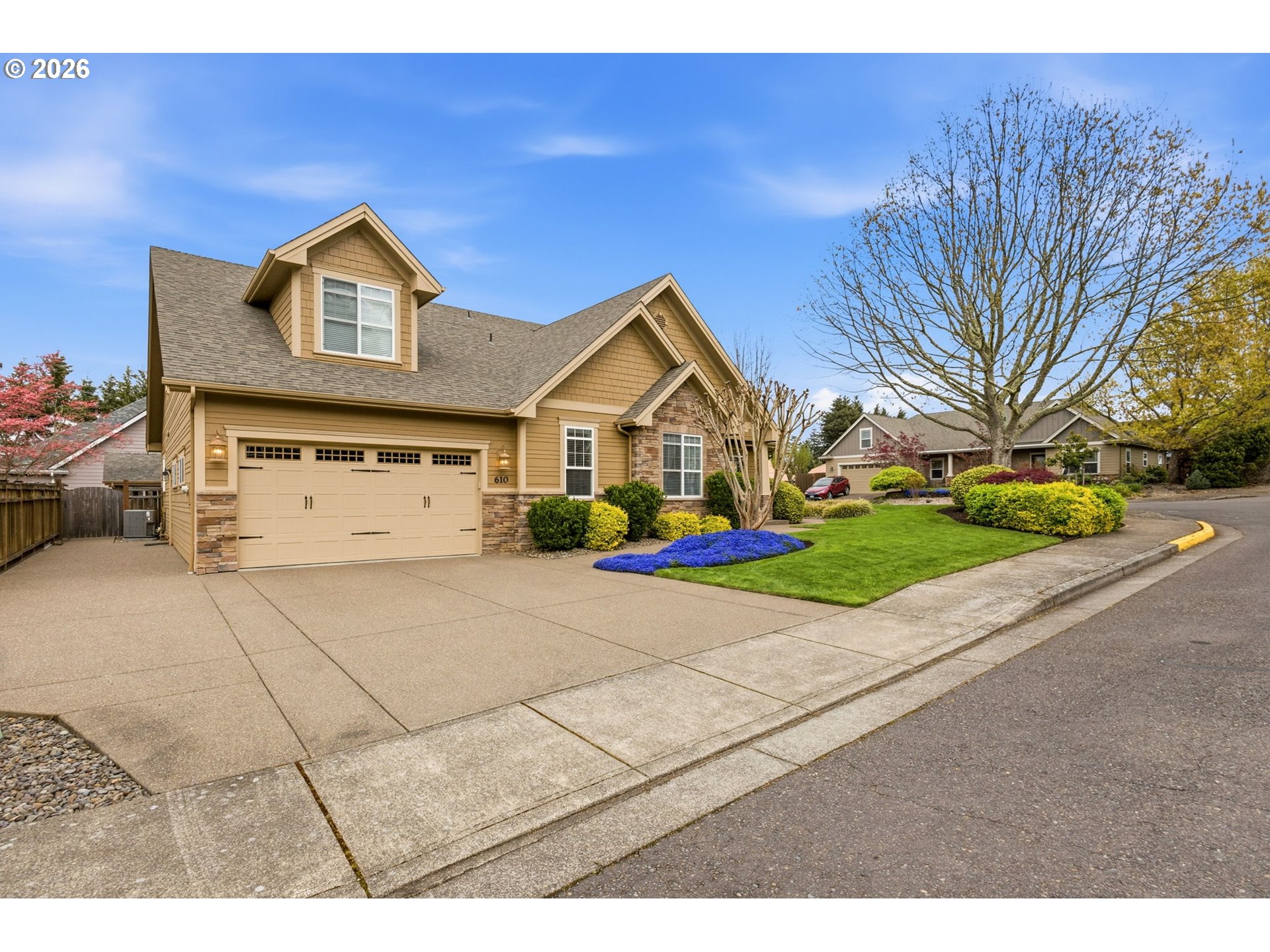 610 Northwest Reed Lane Dallas, OR 97338 - Photo 2 of 40