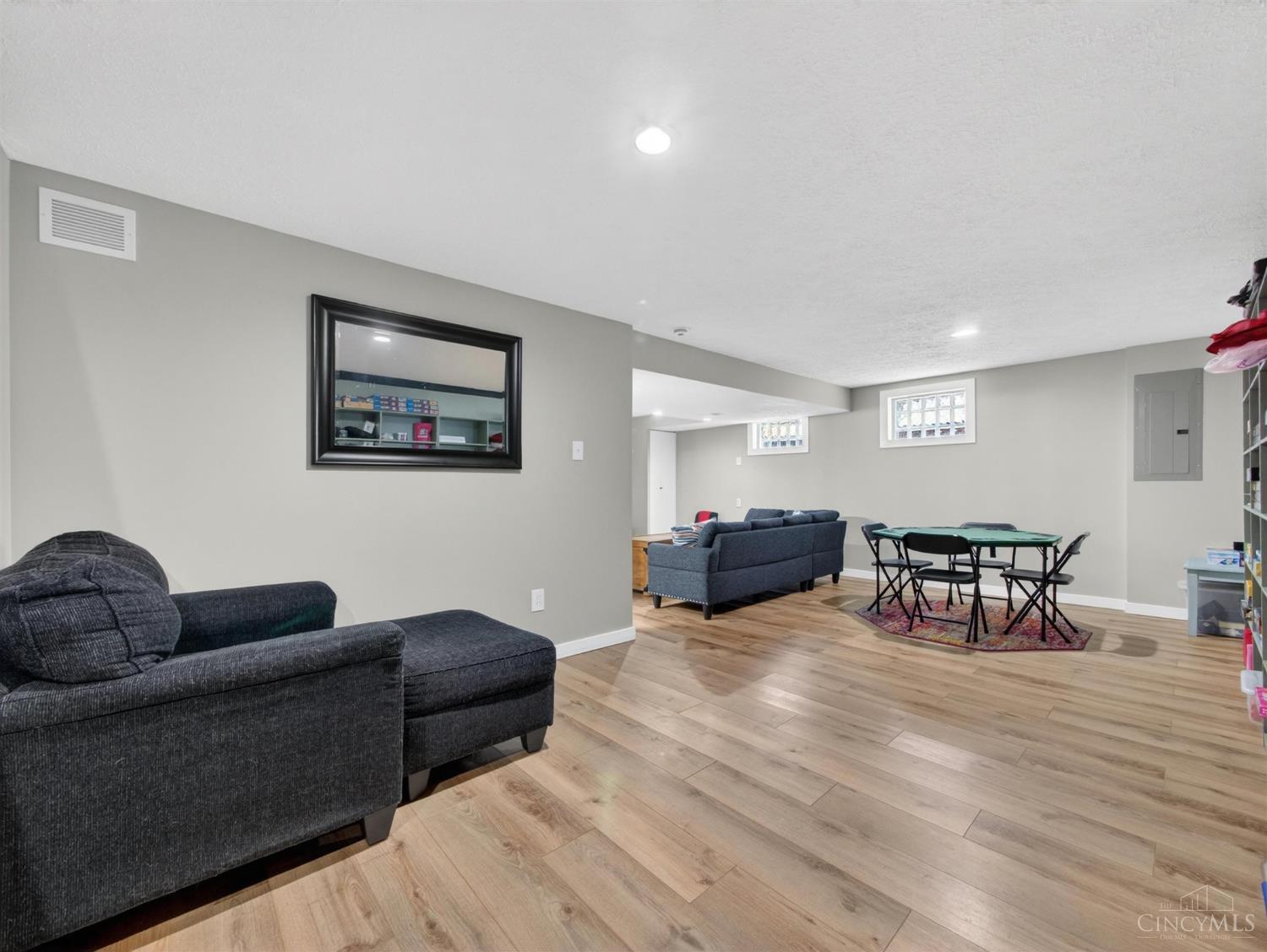 8713 Cox Road West Chester, OH 45069 - Photo 35 of 49