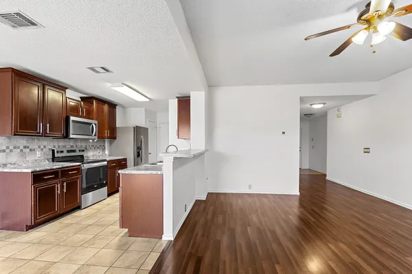 $2,400 | 2204 Coats Circle, Austin, TX 78748