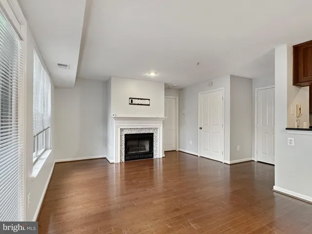 $2,399 | 4108 Monument Court, Unit 101, Fairfax, VA 22033