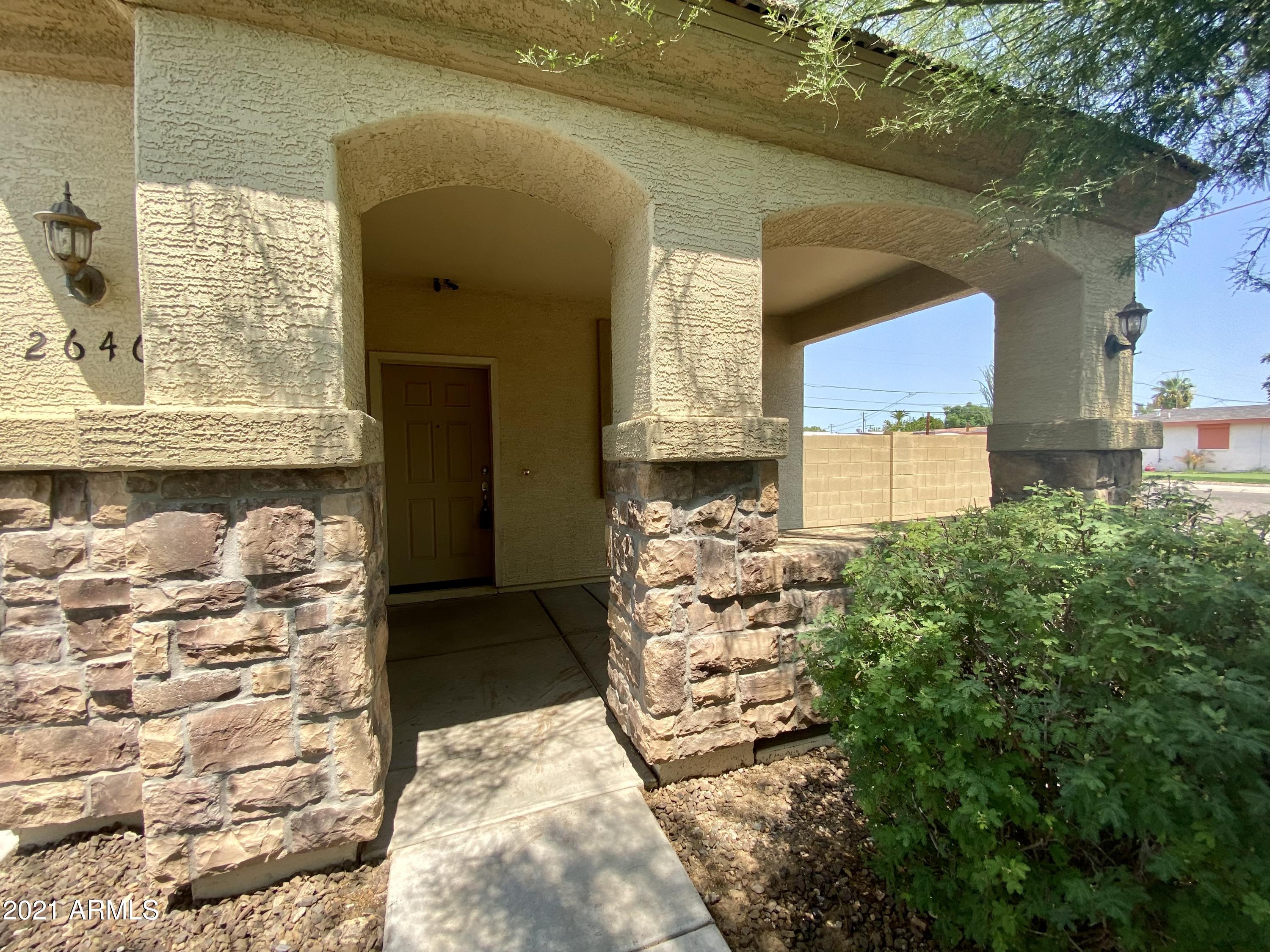 2646 East Grandview Road Phoenix, AZ 85032 - Photo 3 of 21 5654838D-064E-4DBE-978B-3898E574DFD3