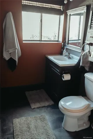 a view of walk in closet