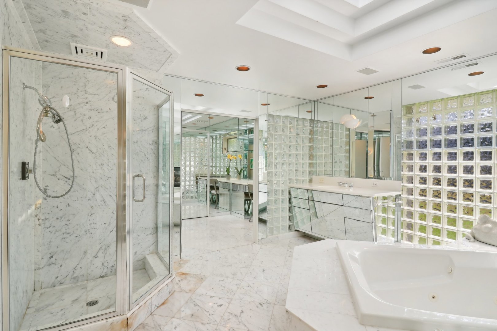 1044 North Happ Road Northfield, IL 60093 - Photo 25 of 49