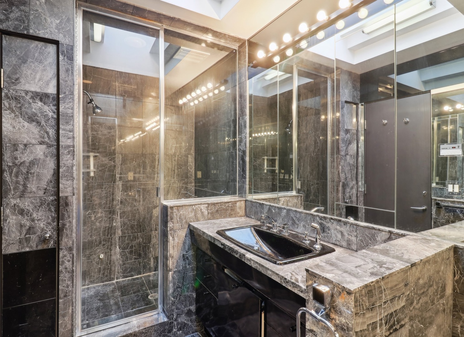 1044 North Happ Road Northfield, IL 60093 - Photo 28 of 49