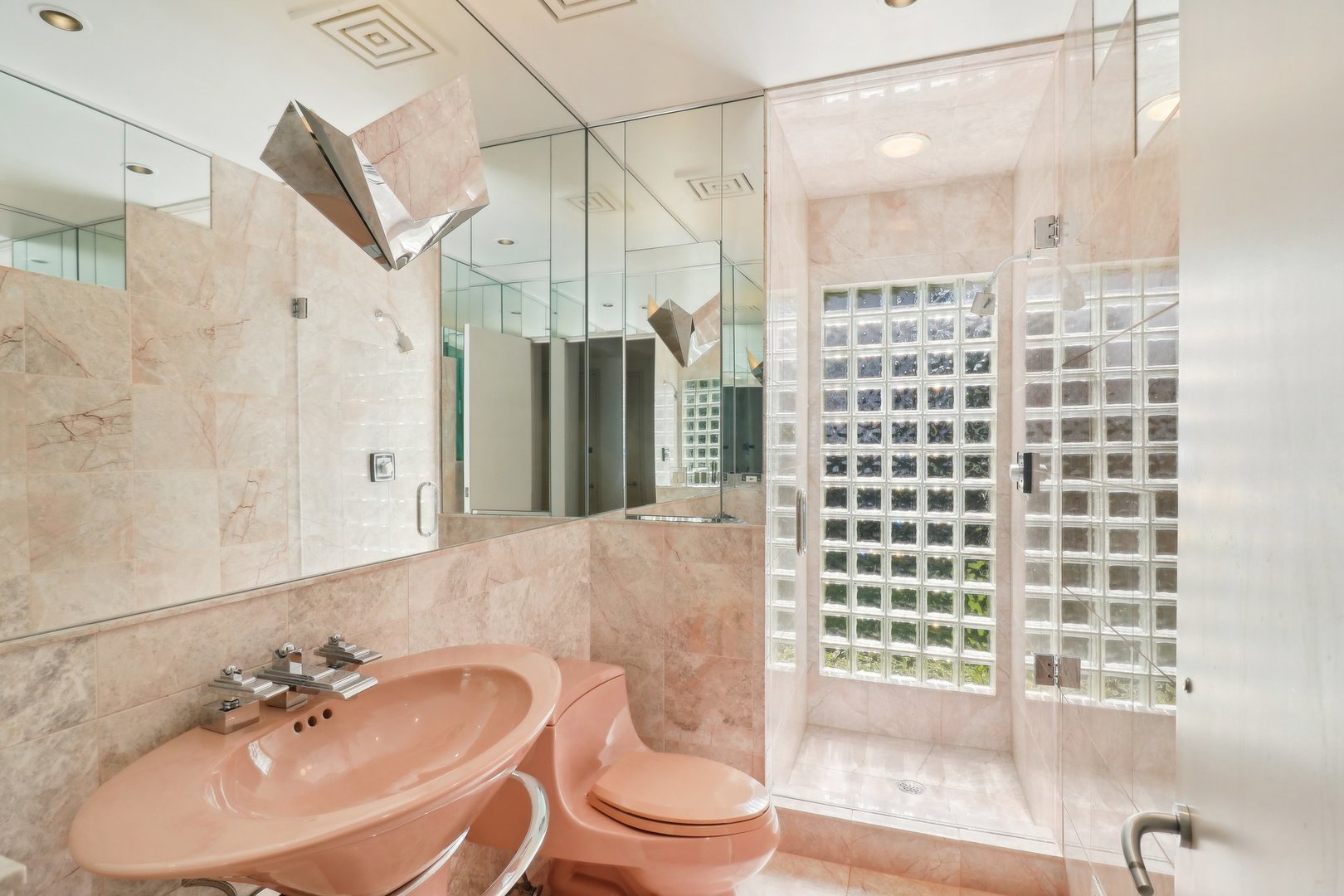 1044 North Happ Road Northfield, IL 60093 - Photo 32 of 49