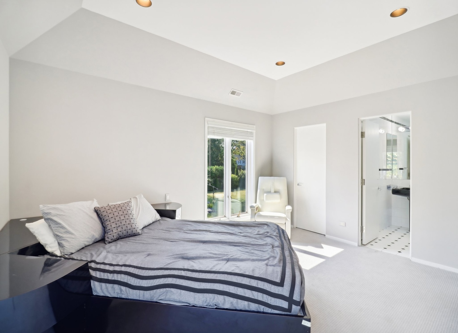 1044 North Happ Road Northfield, IL 60093 - Photo 34 of 49