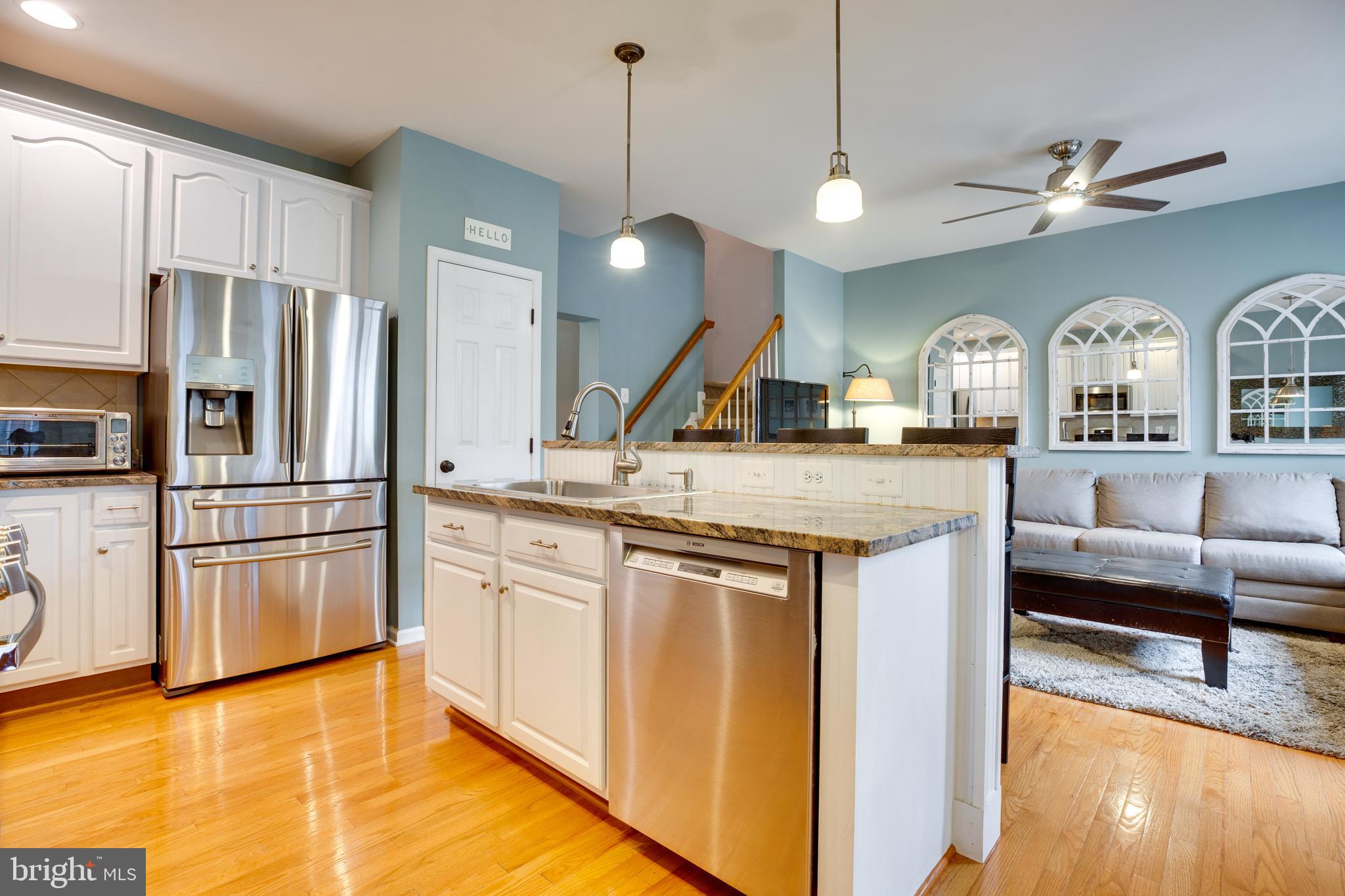 25219 Larks Terrace Chantilly, VA 20152 - Photo 18 of 53