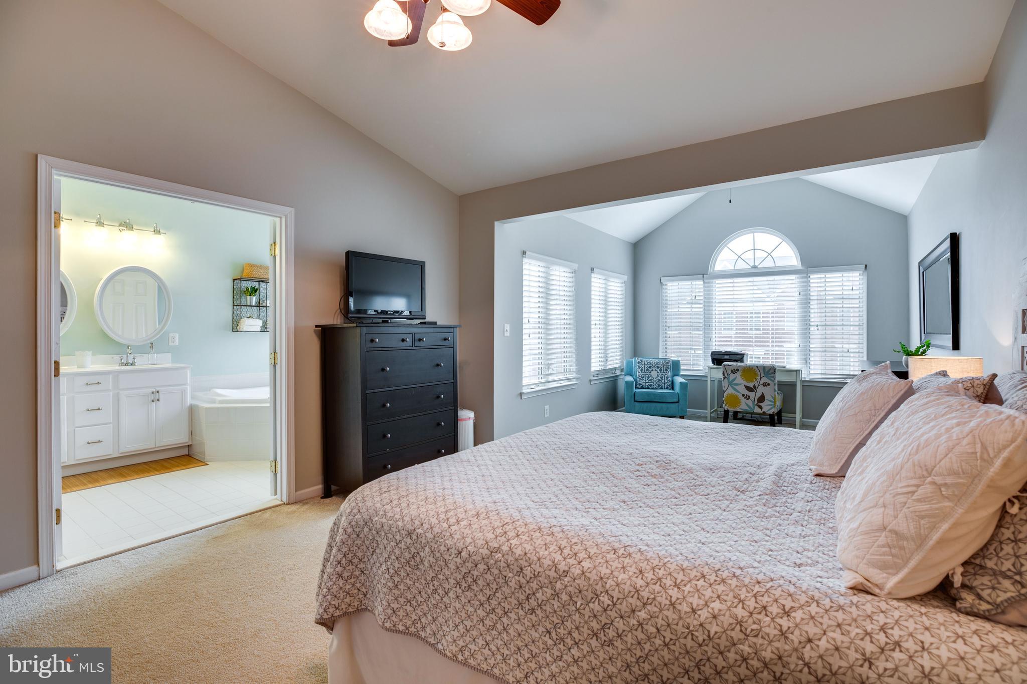 25219 Larks Terrace Chantilly, VA 20152 - Photo 26 of 53