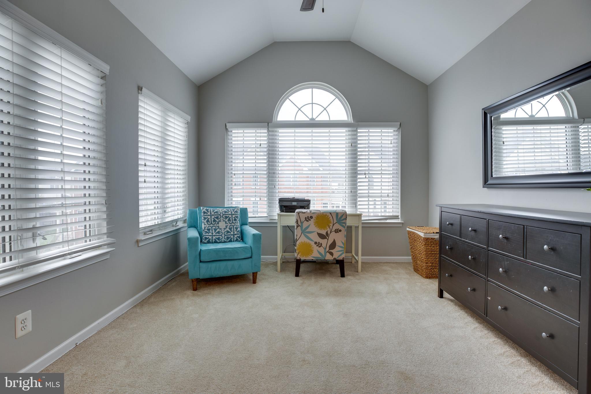 25219 Larks Terrace Chantilly, VA 20152 - Photo 28 of 53