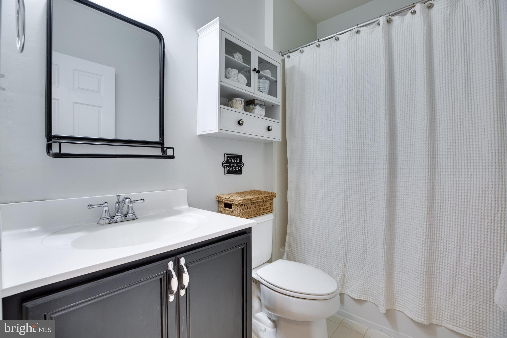 25219 Larks Terrace Chantilly, VA 20152 - Photo 34 of 53