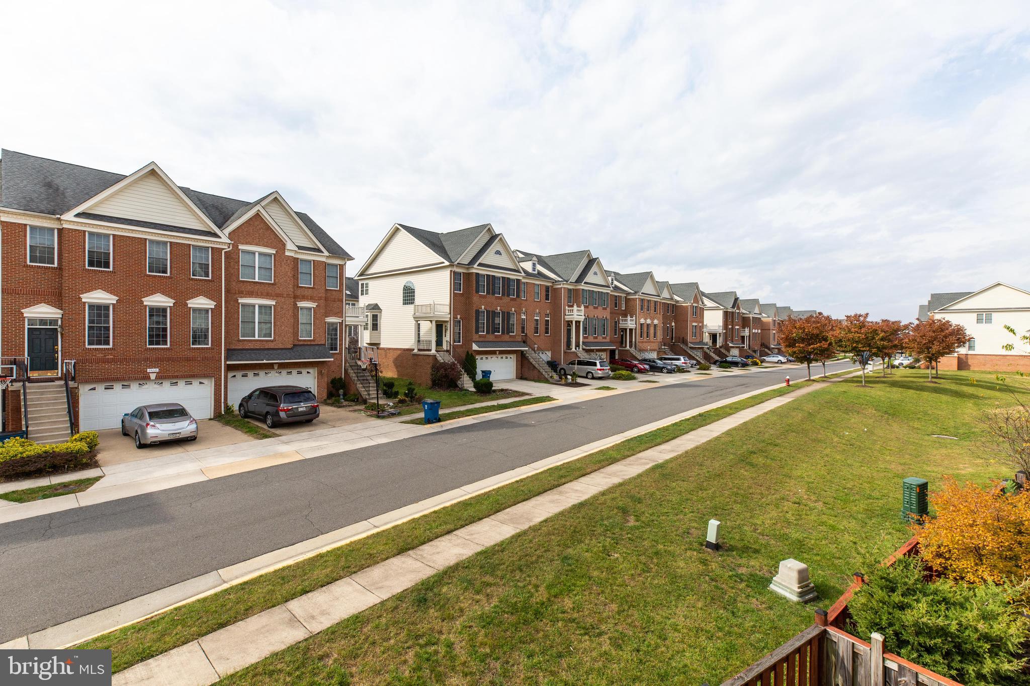 25219 Larks Terrace Chantilly, VA 20152 - Photo 48 of 53