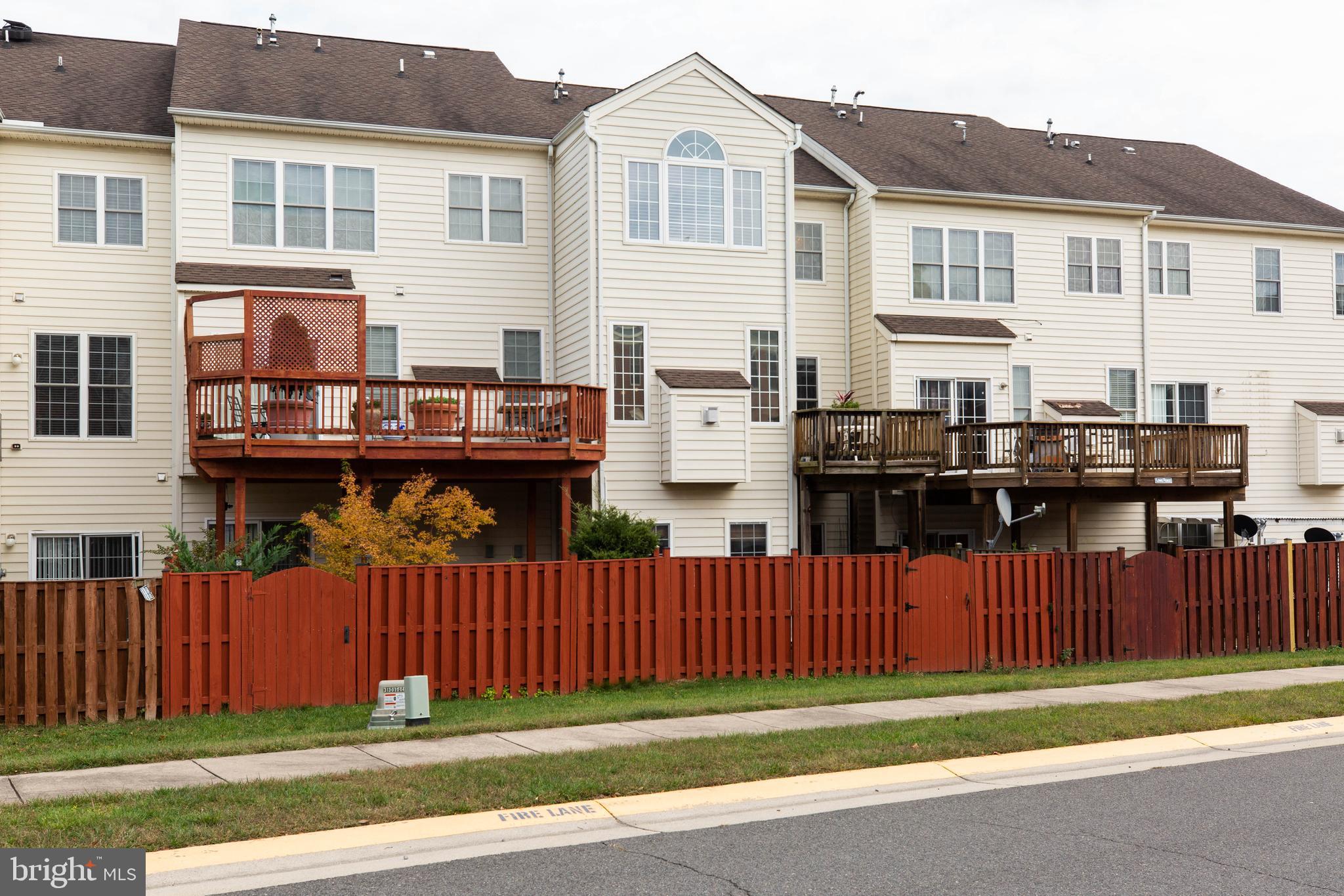 25219 Larks Terrace Chantilly, VA 20152 - Photo 52 of 53