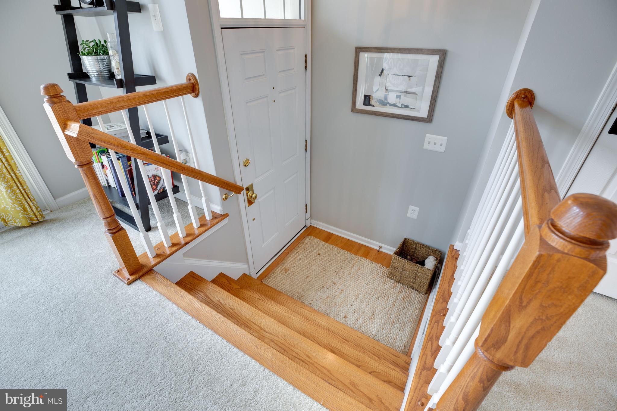 25219 Larks Terrace Chantilly, VA 20152 - Photo 8 of 53