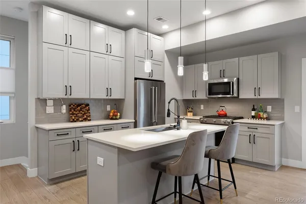 $3,900 | 2815 West 25th Avenue, Unit 1, Denver, CO 80211