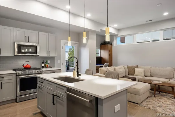 $3,900 | 2815 West 25th Avenue, Unit 1, Denver, CO 80211