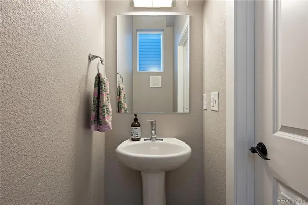 $3,900 | 2815 West 25th Avenue, Unit 1, Denver, CO 80211
