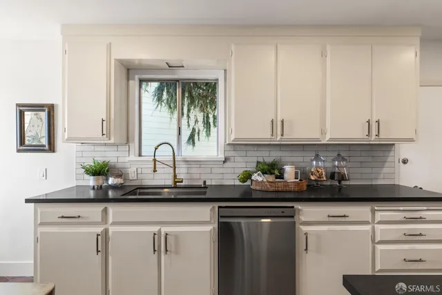 $3,895,000 | 101 Graystone Terrace, San Francisco, CA 94114