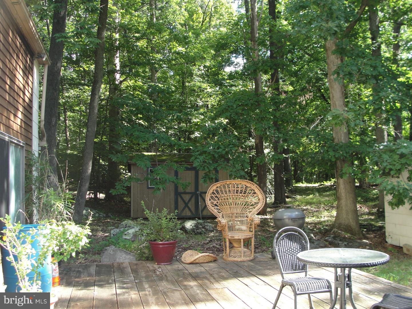 134 Hill Road Green Lane, PA 18054 - Photo 5 of 20 Deck