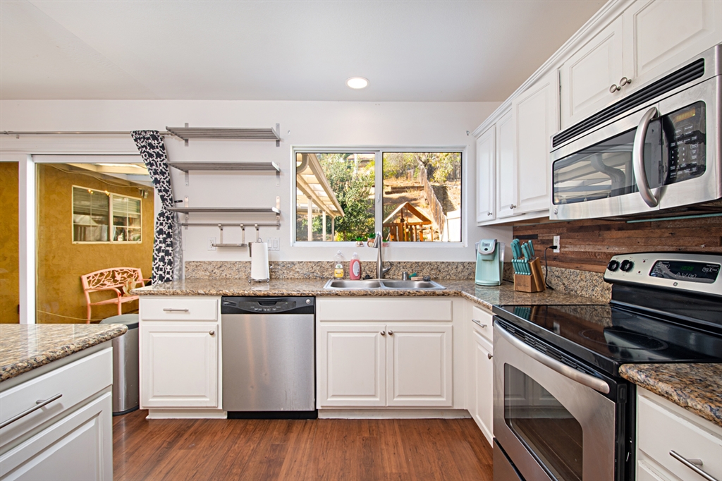 1456 Whitestone Road Spring Valley, CA 91977 - Photo 11 of 18