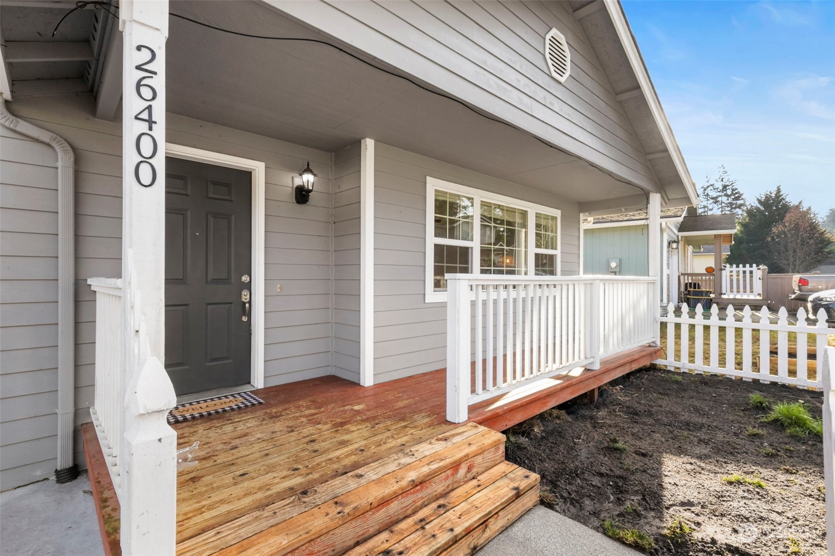 26400 Barrett Road Northeast Kingston, WA 98346 - Photo 2 of 27 Gallery Image 2