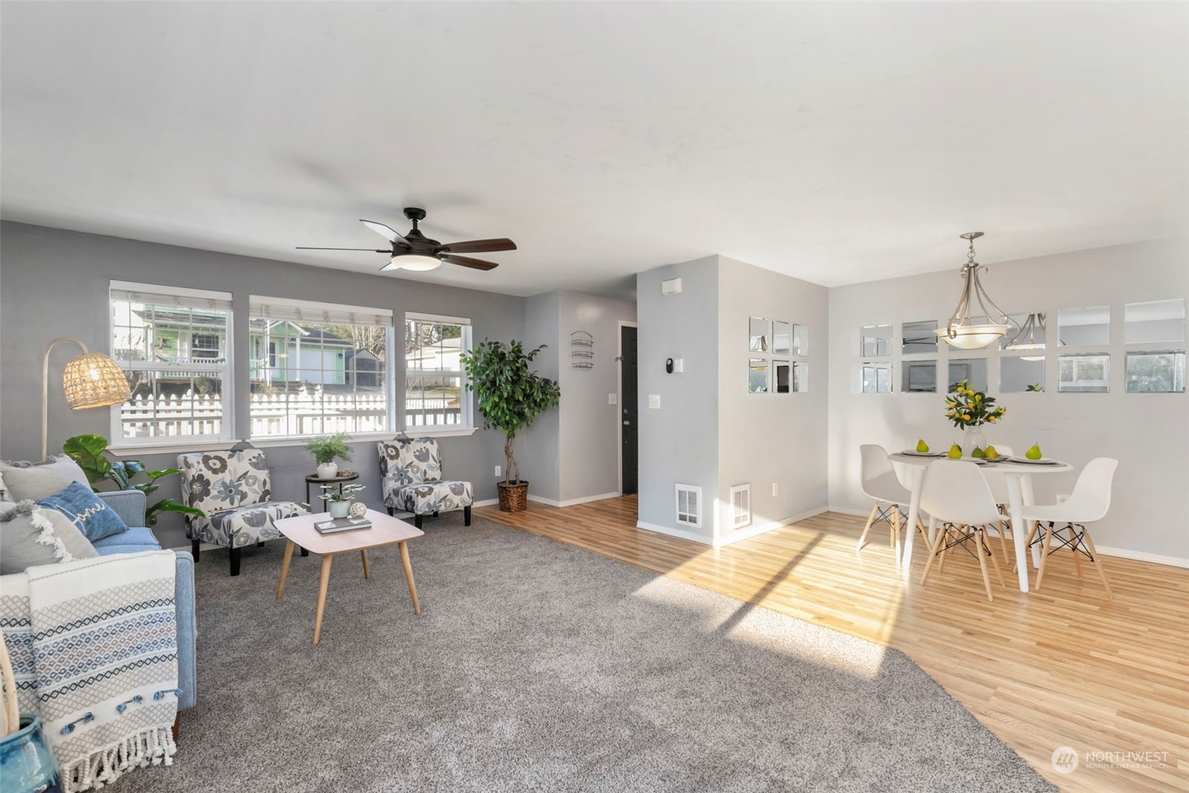 26400 Barrett Road Northeast Kingston, WA 98346 - Photo 6 of 27 Gallery Image 6
