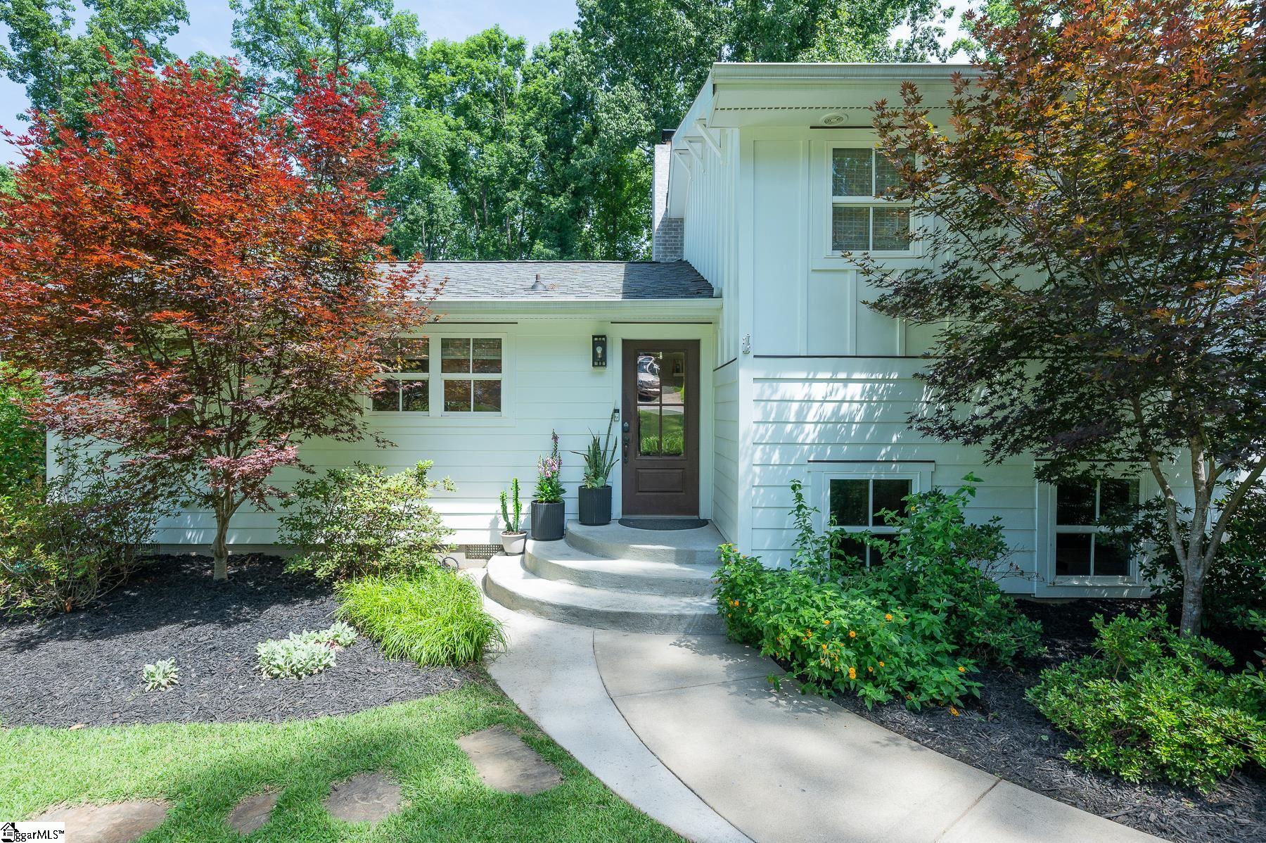 38 Nottingham Road Greenville, SC 29607 - Photo 1 of 37 Gallery Image 1