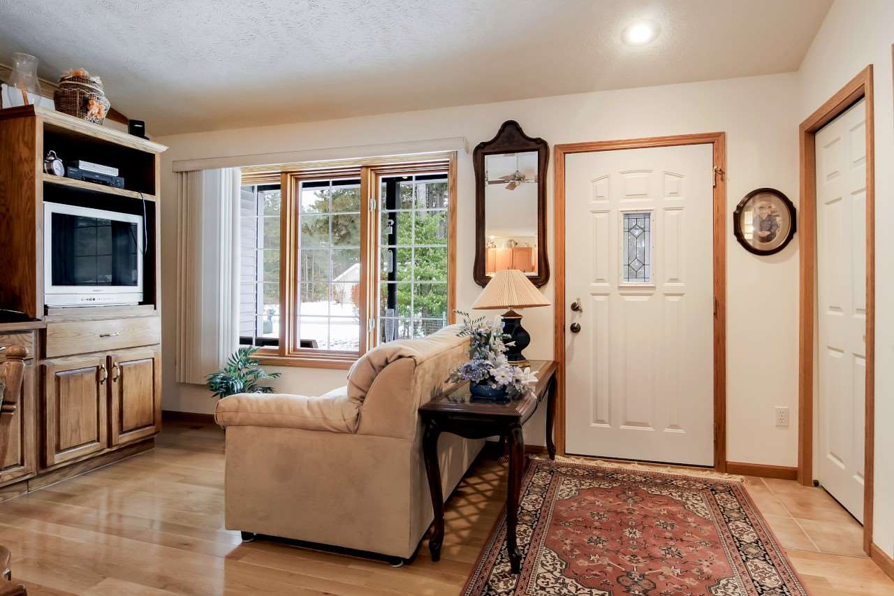 9147 Shorter Lake Road Traverse City, MI 49684 - Photo 4 of 26 1869847-3.JPG