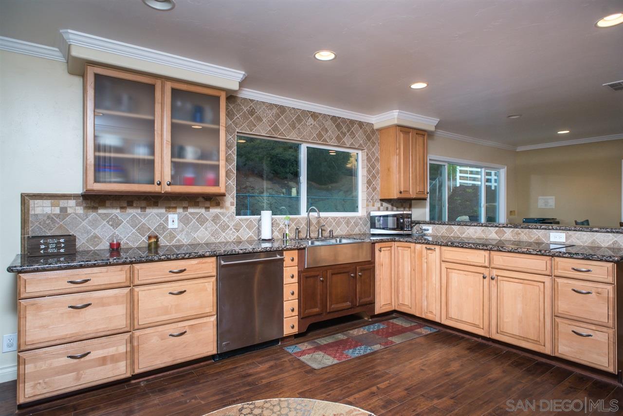 10412 Hawley Road El Cajon, CA 92021 - Photo 5 of 25