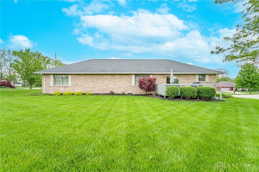 521 East Hoewisher Road Sidney, OH 45365 - Photo 4 of 42