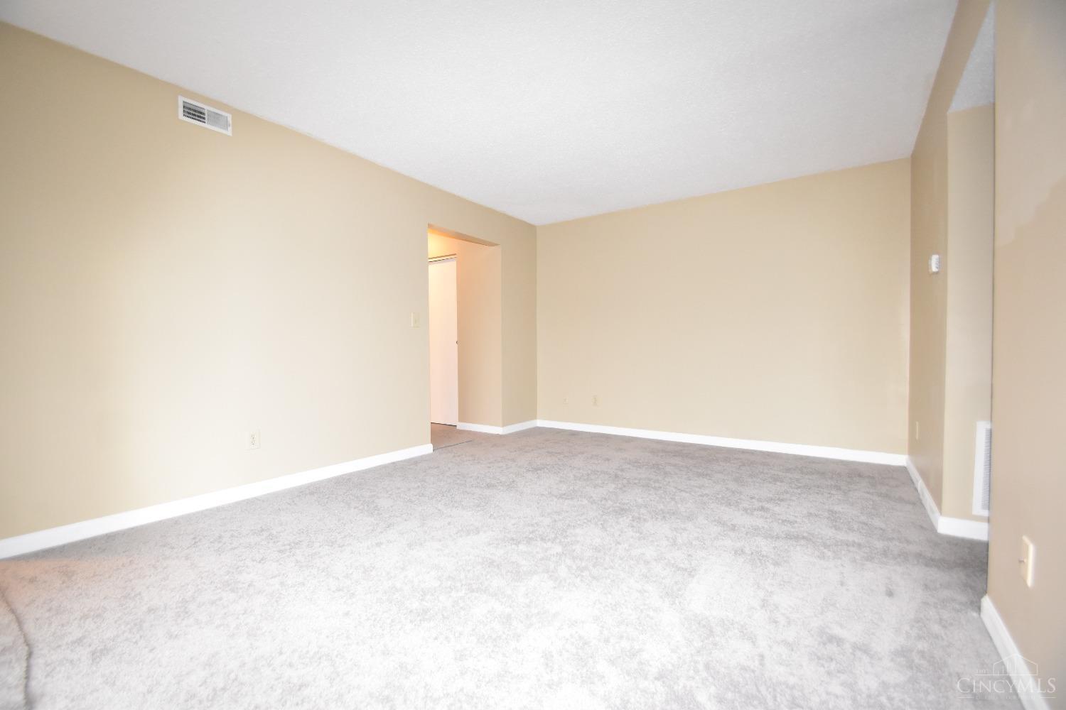 3907 Mack Road, Unit 60 Fairfield, OH 45014 - Photo 8 of 16 Gallery Image 8
