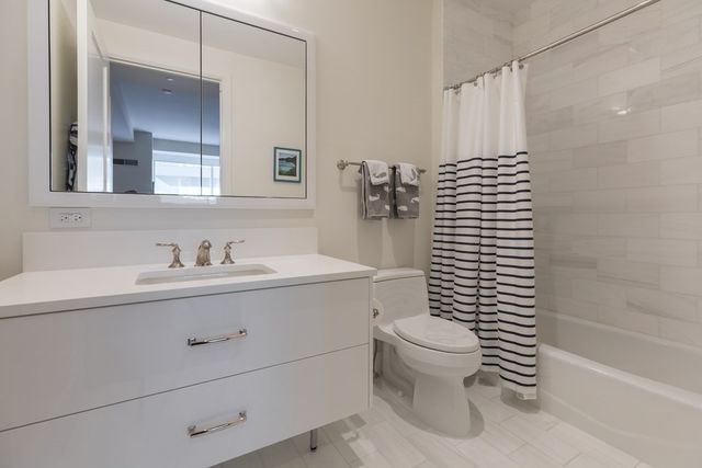 $3,200,000 | 50 Liberty Drive, Unit 10L, Boston, MA 02210