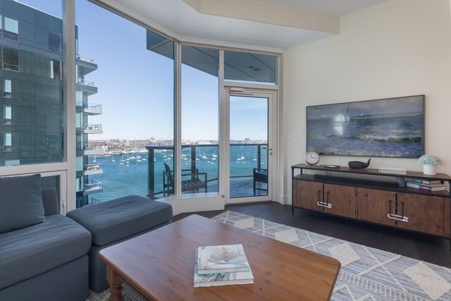 $3,200,000 | 50 Liberty Drive, Unit 10L, Boston, MA 02210