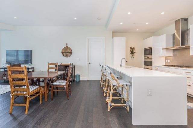 $3,200,000 | 50 Liberty Drive, Unit 10L, Boston, MA 02210