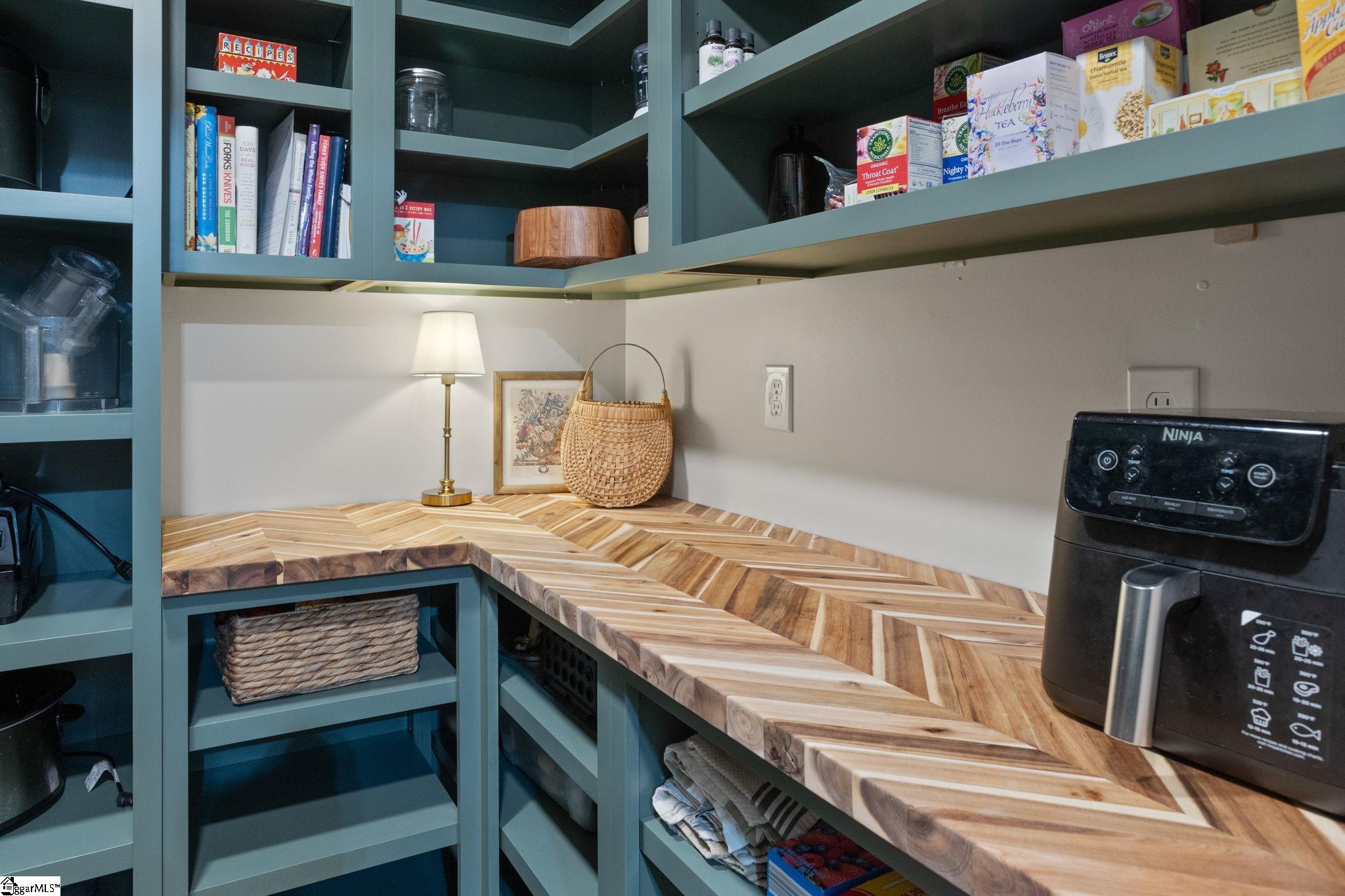 100 Sunrise Valley Road Greenville, SC 29617 - Photo 9 of 30