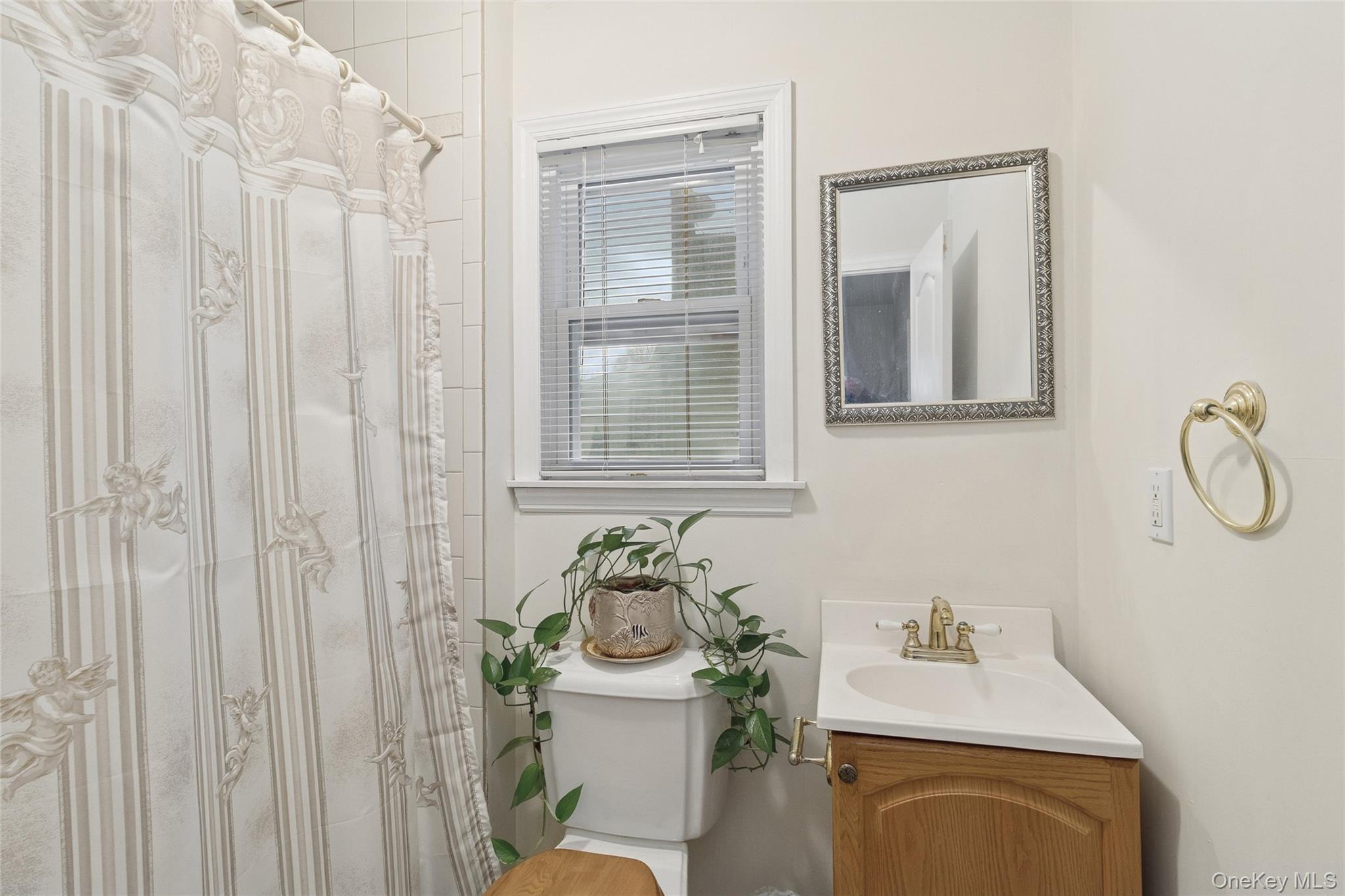 215 Hallock Landing Road Rocky Point, NY 11778 - Photo 18 of 35