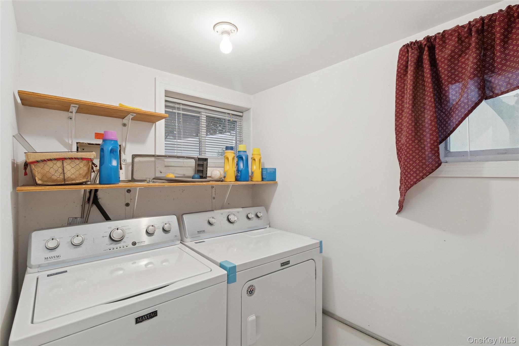 215 Hallock Landing Road Rocky Point, NY 11778 - Photo 20 of 35