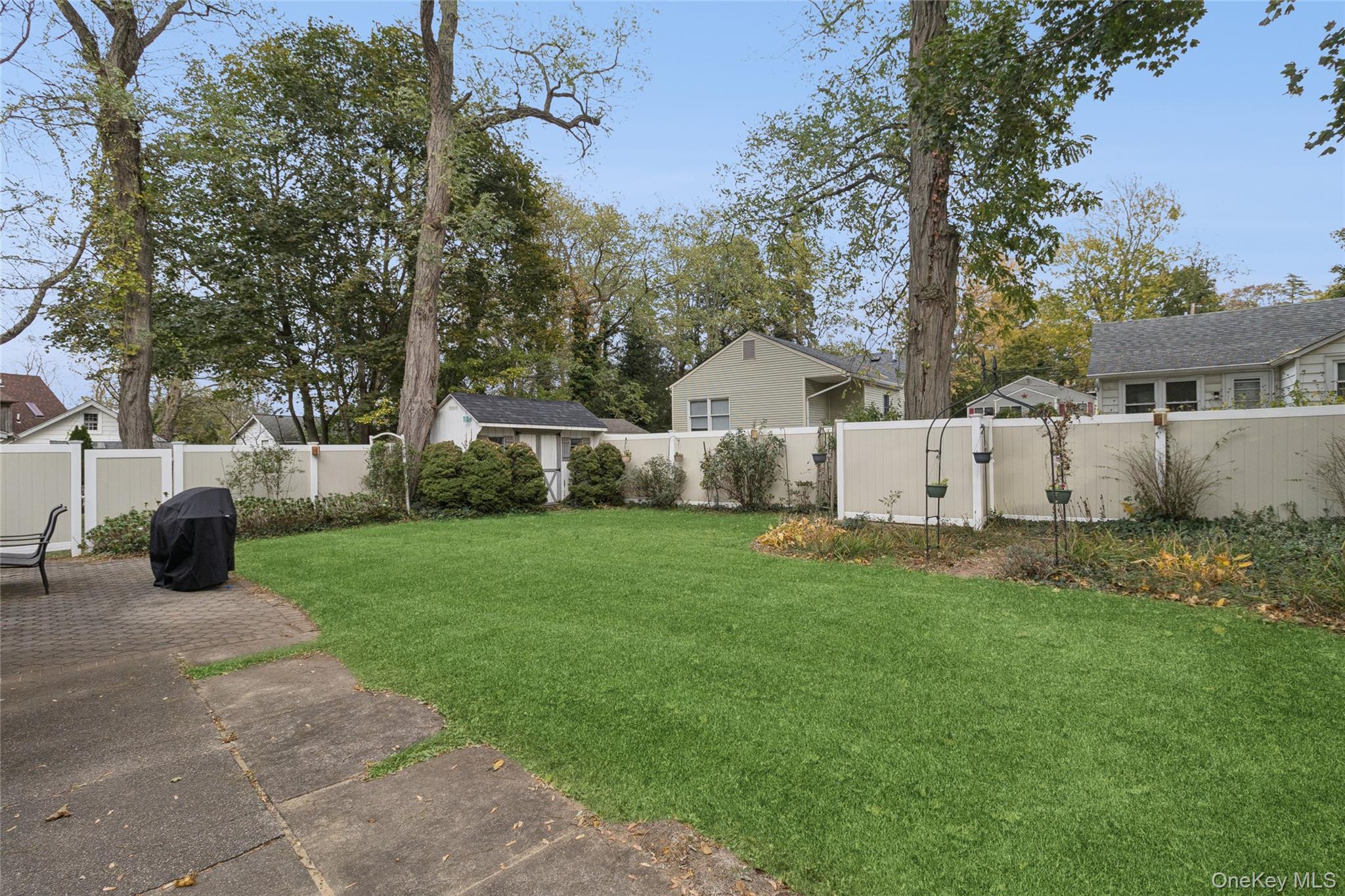 215 Hallock Landing Road Rocky Point, NY 11778 - Photo 24 of 35