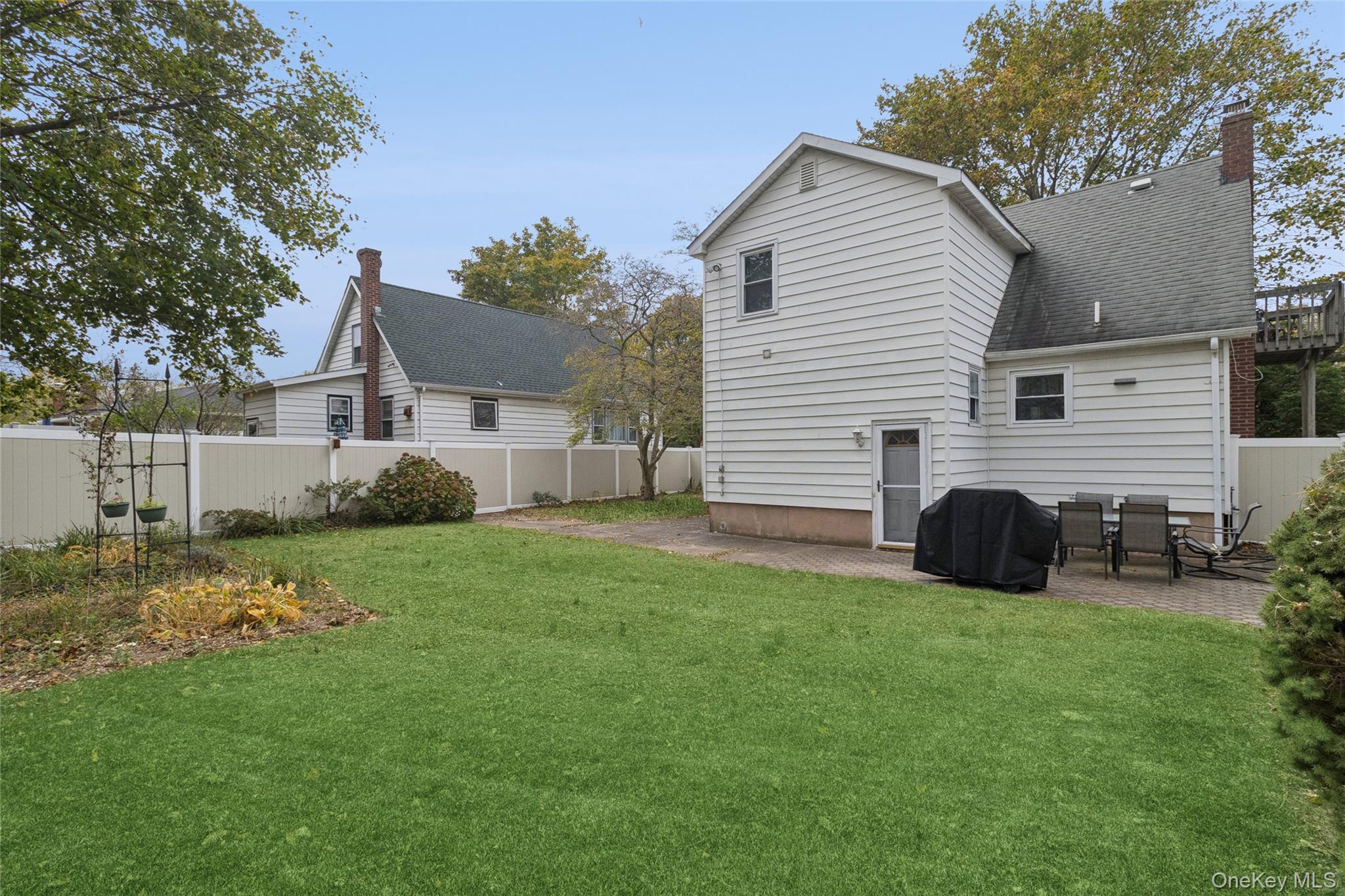 215 Hallock Landing Road Rocky Point, NY 11778 - Photo 25 of 35