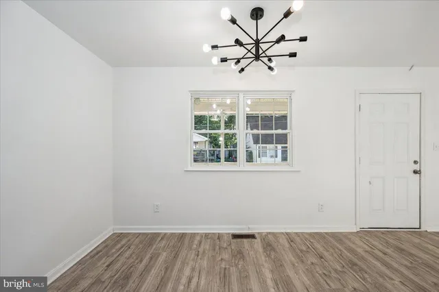 $2,300 | 426 Washington Street, Aberdeen, MD 21001