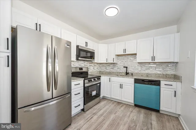 $2,300 | 426 Washington Street, Aberdeen, MD 21001