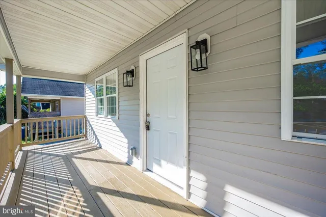 $2,300 | 426 Washington Street, Aberdeen, MD 21001