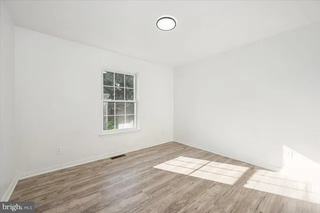 $2,300 | 426 Washington Street, Aberdeen, MD 21001