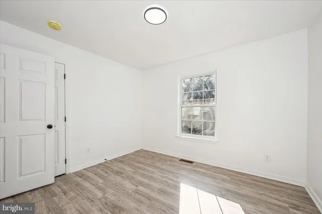 $2,300 | 426 Washington Street, Aberdeen, MD 21001